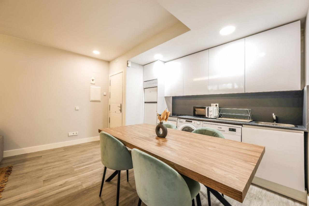 Apartamentos Reformados En Arturo Soria Madrid Eksteriør bilde