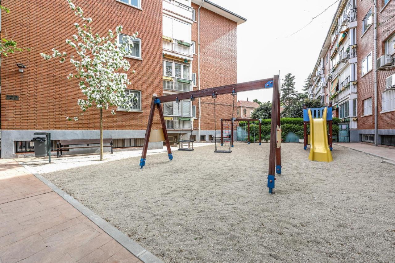Apartamentos Reformados En Arturo Soria Madrid Eksteriør bilde