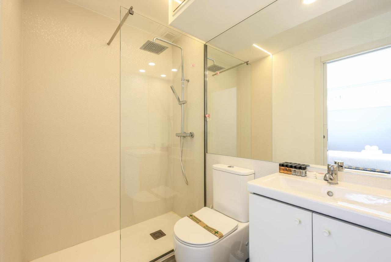 Apartamentos Reformados En Arturo Soria Madrid Eksteriør bilde